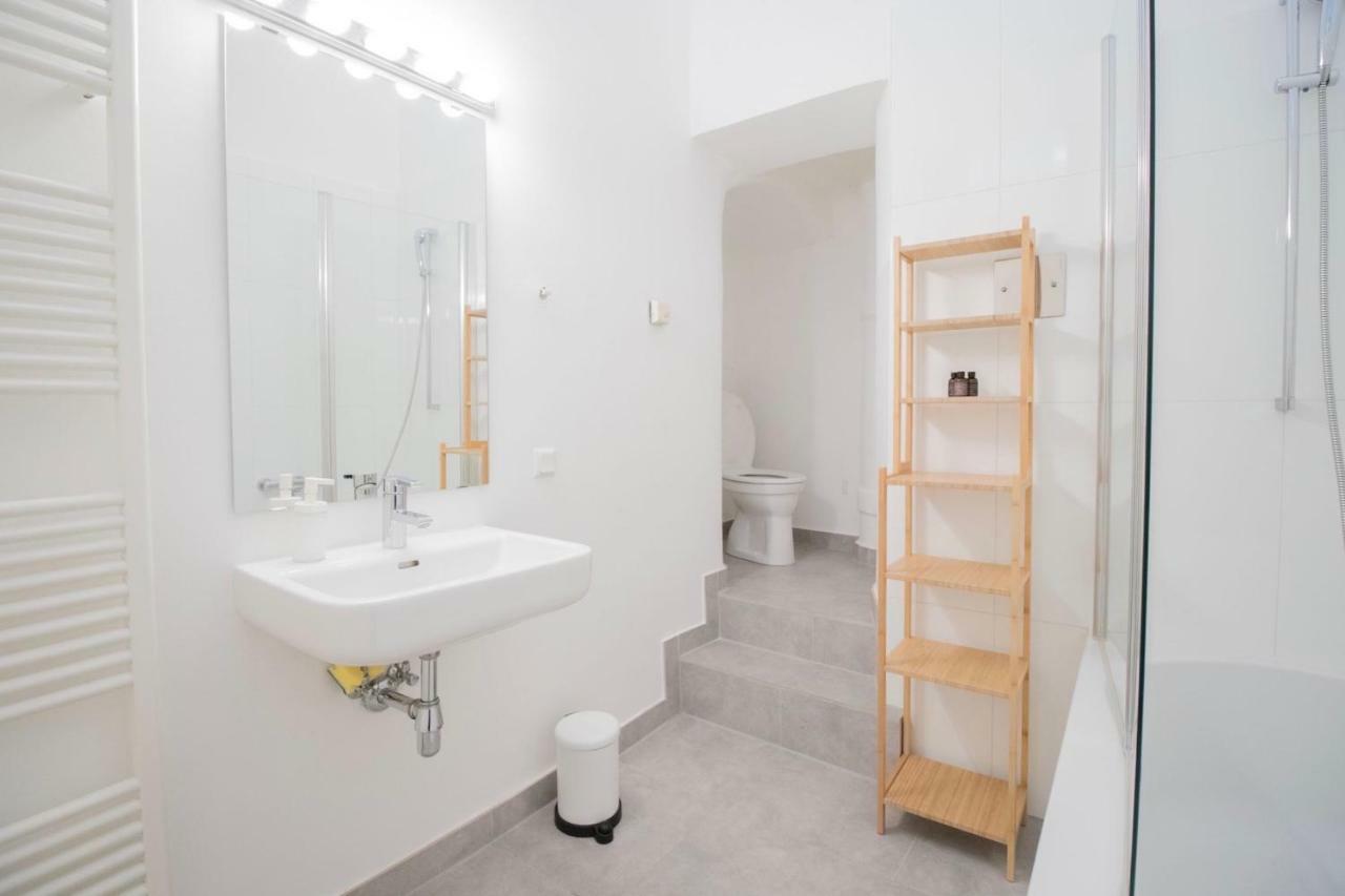 Heymi Apartments Hoher Markt Вена Экстерьер фото
